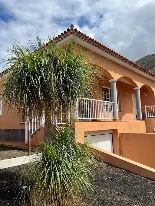 Chalet Piscina Privada Max 26º Jardin, Tranquilidad Caleta de Interián España